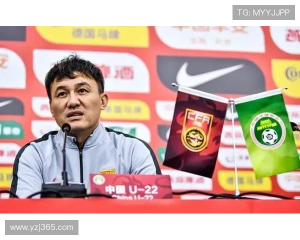 中国足球队备战亚洲杯，主帅郝伟谈阵容调整与比赛策略