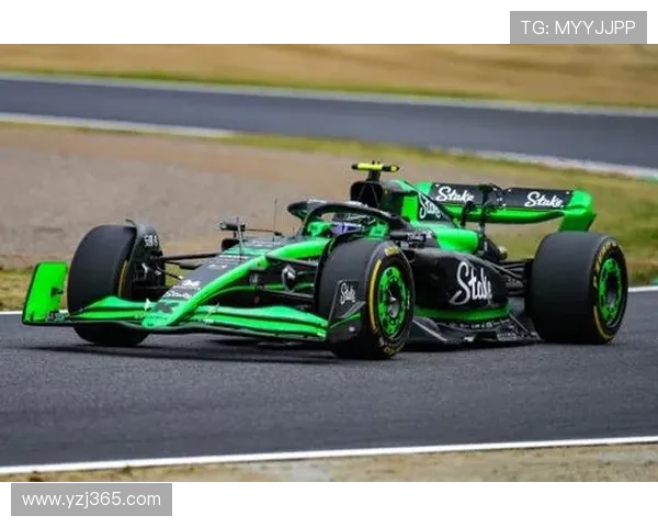 F1赛季最新动态:车队竞争激烈 车手表现惊艳与挑战并存 F1赛季最新动态:车队竞争激烈 车手表现惊艳与挑战并存